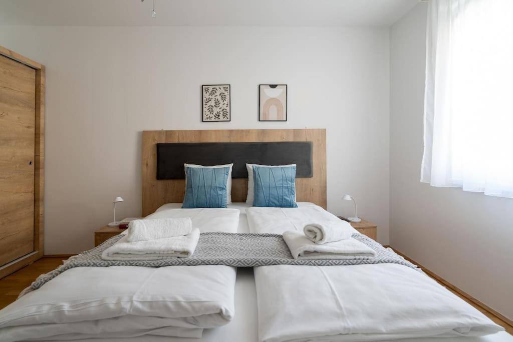 Cute 1Br Hideaway & City Quick By Hm Вена Экстерьер фото